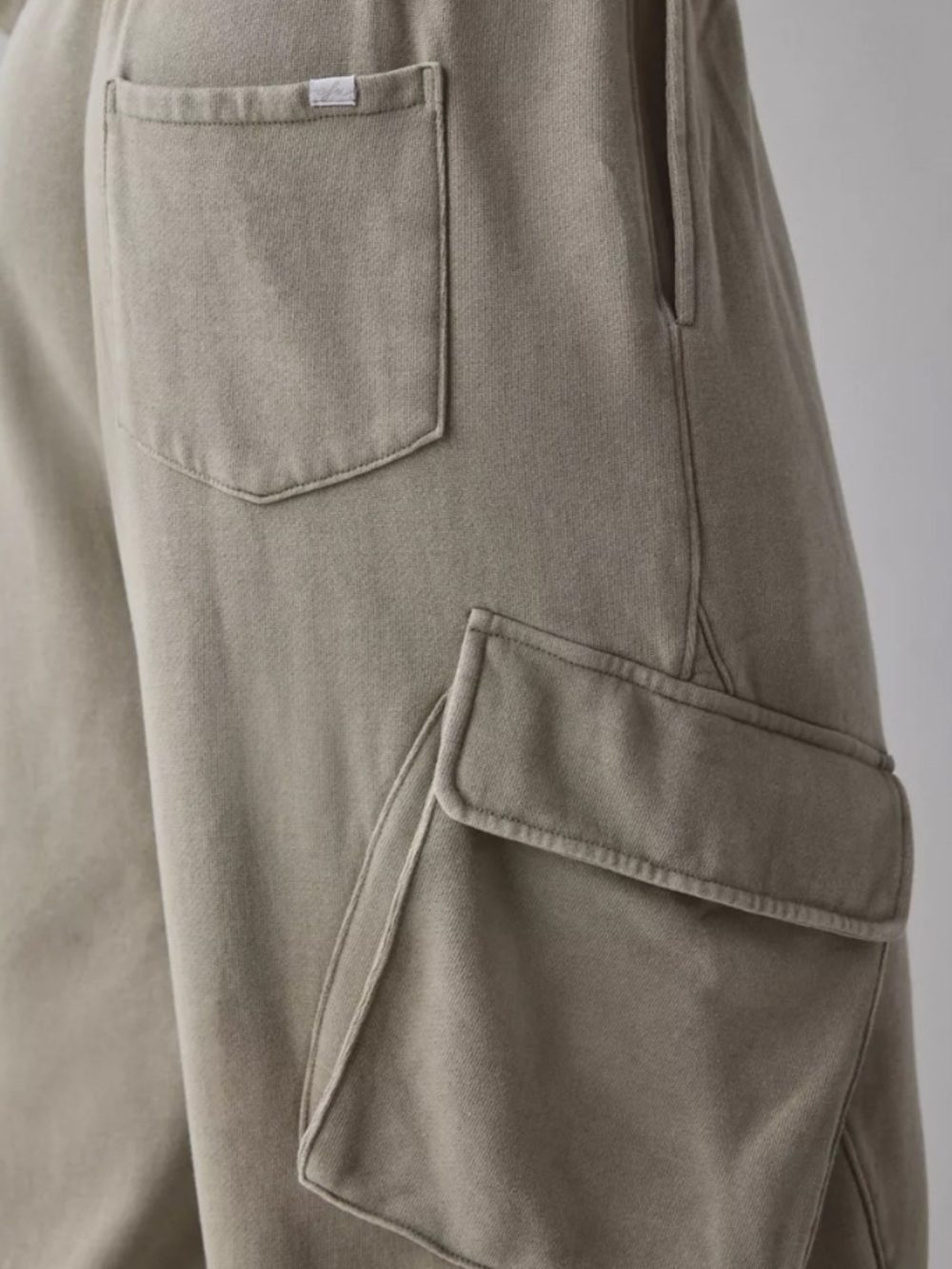 Urban Outfitters Out From Under Day To Day Black Cargo Sweatpant - Size Medium - Picture 12 of 12